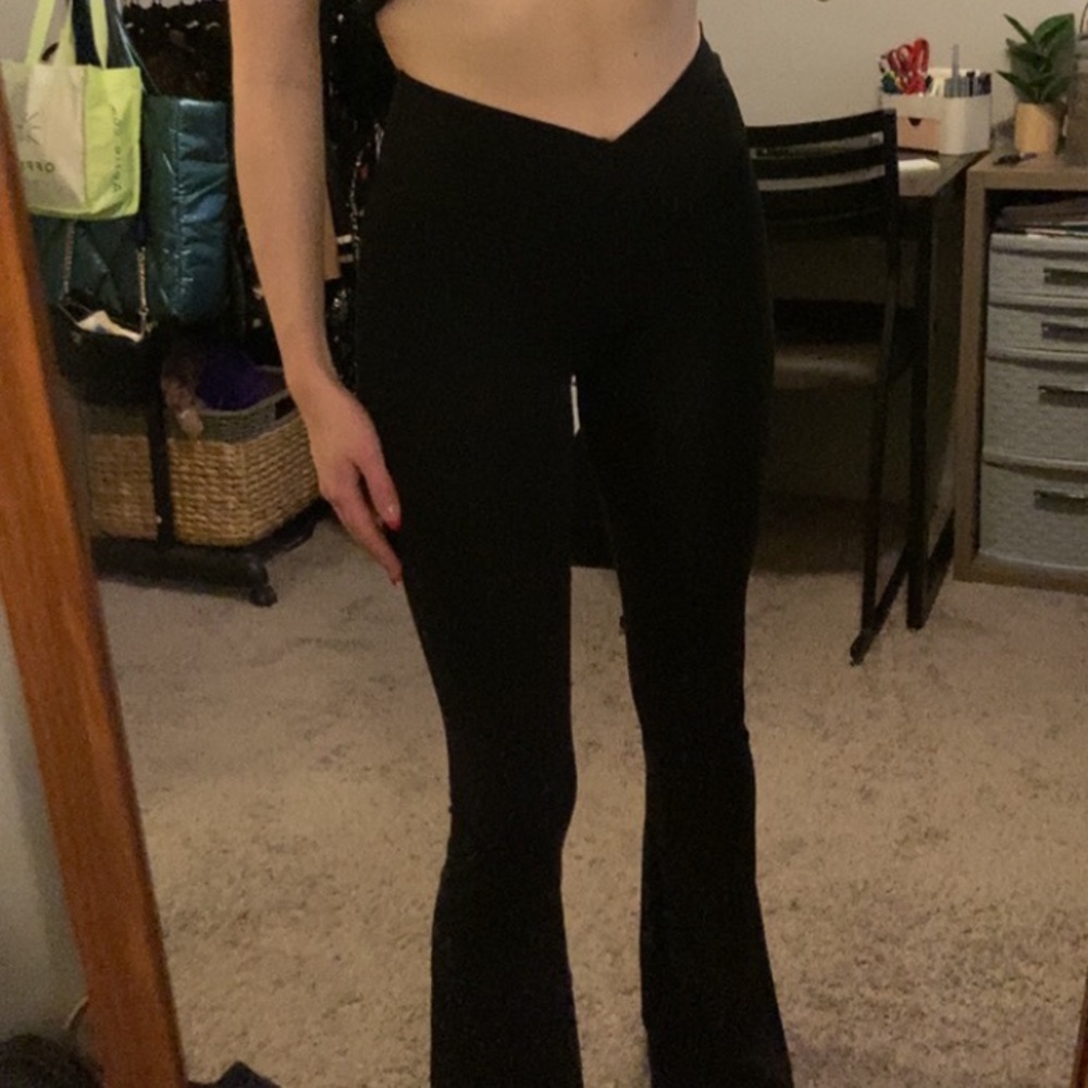 Aerie crossover flare legging